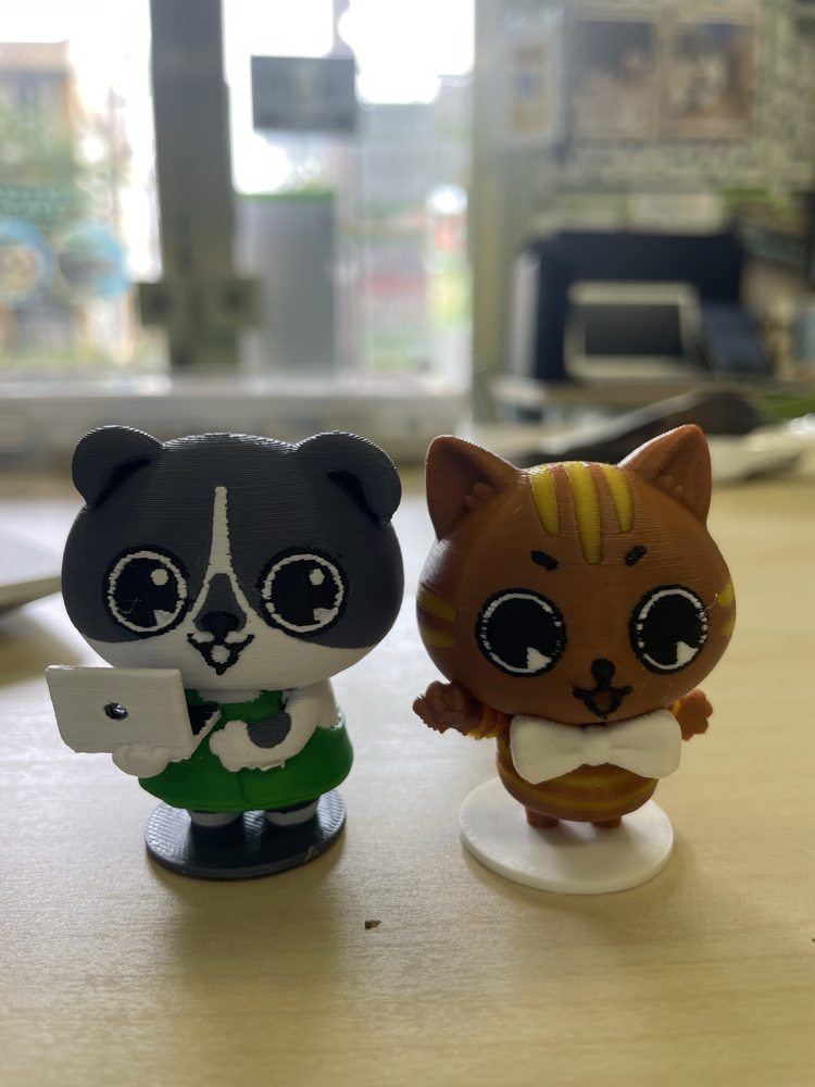 自作キャラクターのフィギュア2体